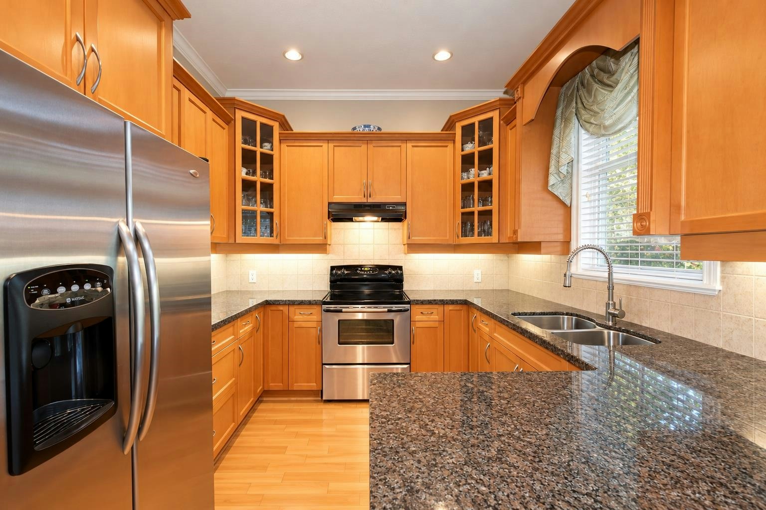 607 Sunset Avenue, Coquitlam, BC, V3K 2B8 - 6