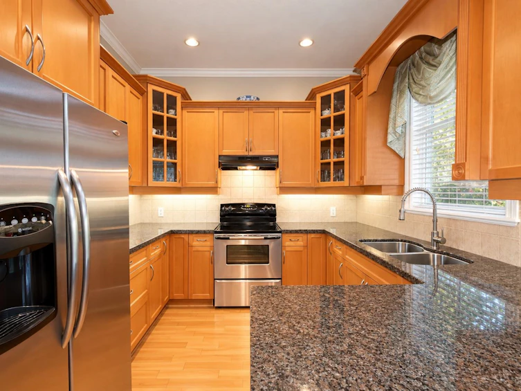 607 Sunset Avenue, Coquitlam, BC, V3K 2B8 - 6