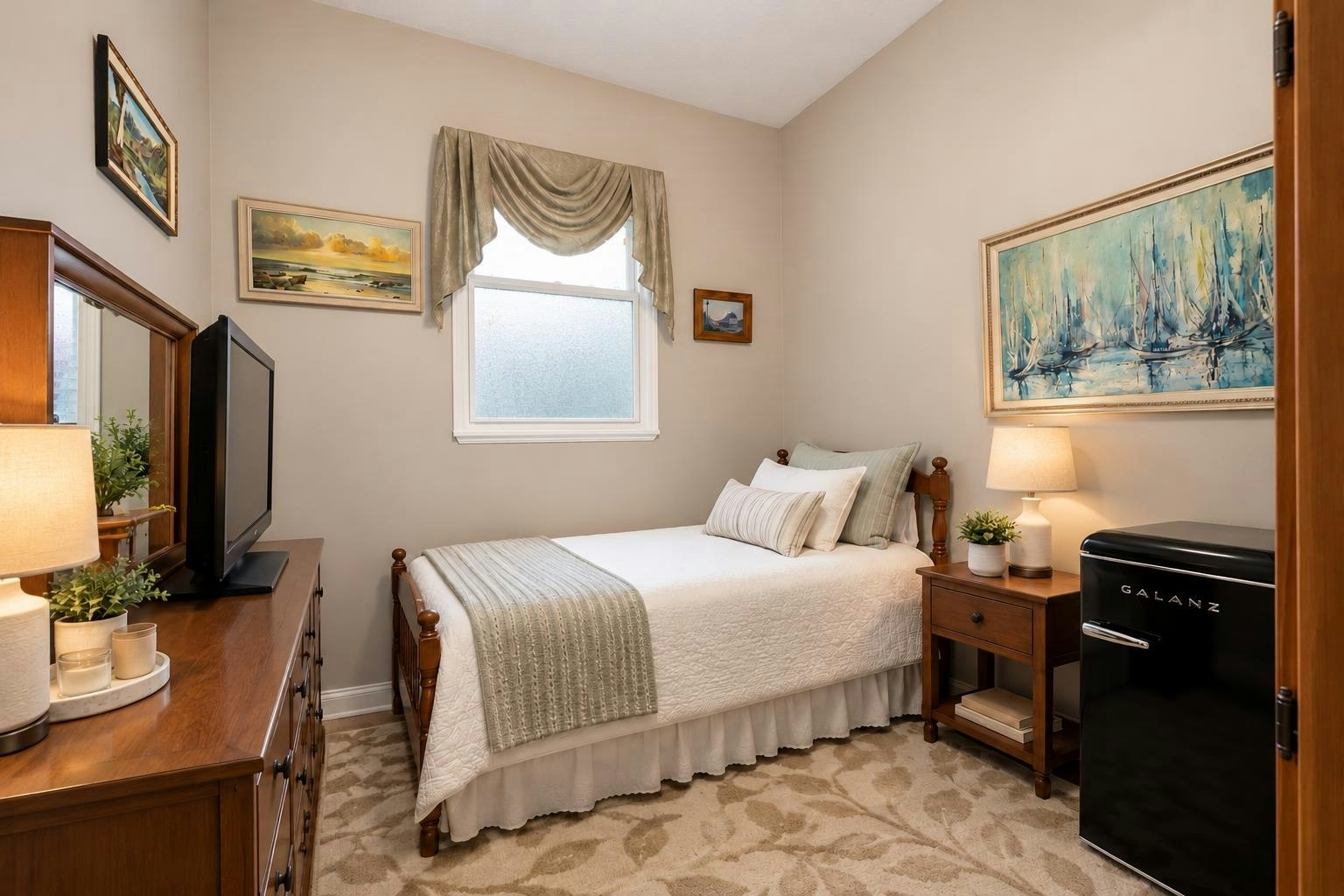 607 Sunset Avenue, Coquitlam, BC, V3K 2B8 - 9
