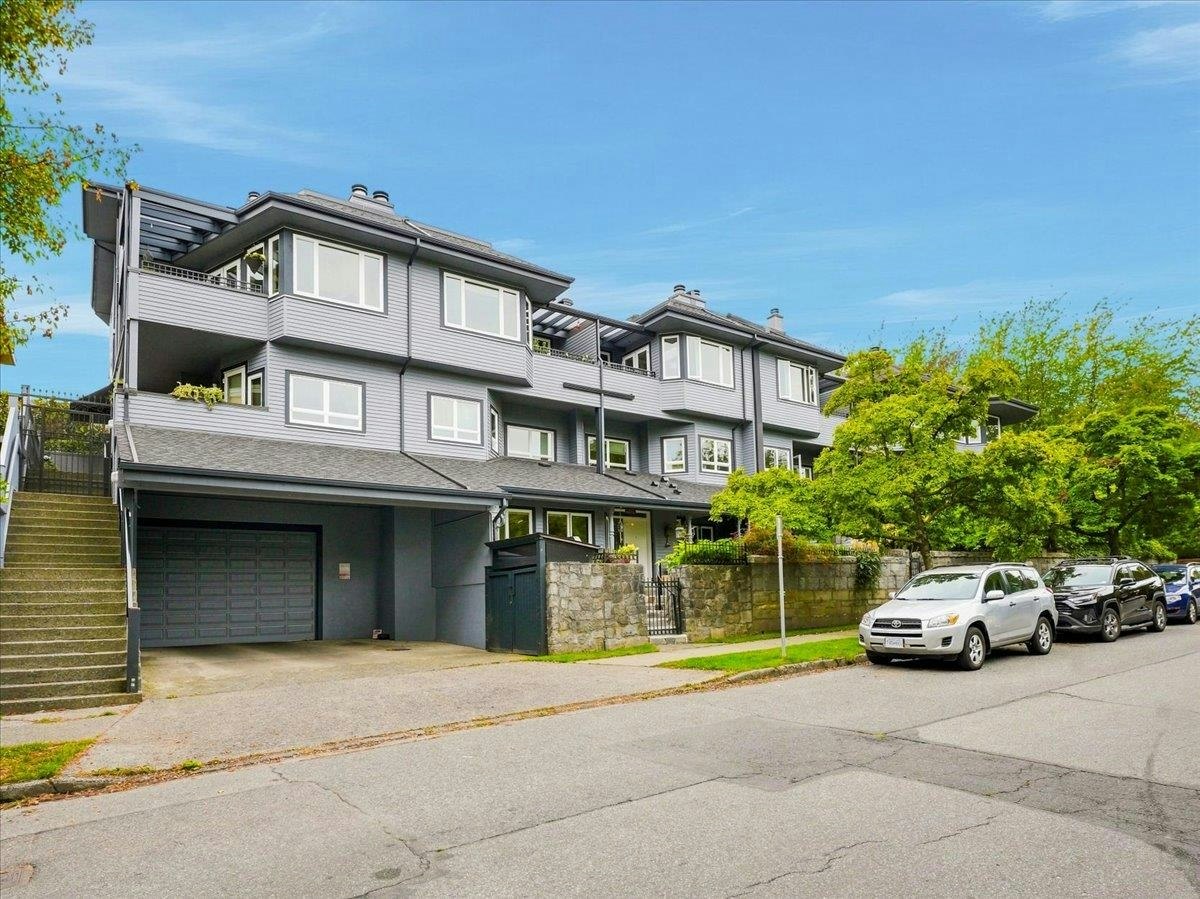 16-1620 Balsam Street, Vancouver, BC, V6K 3M1