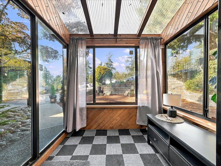 2363 Windridge Drive, North Vancouver, BC, V7H 1B6 - 7