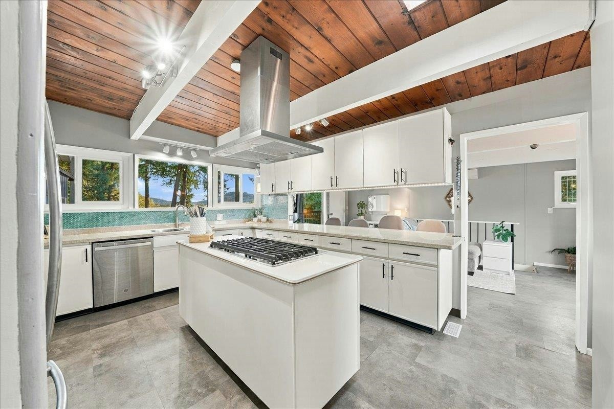 2363 Windridge Drive, North Vancouver, BC, V7H 1B6 - 23