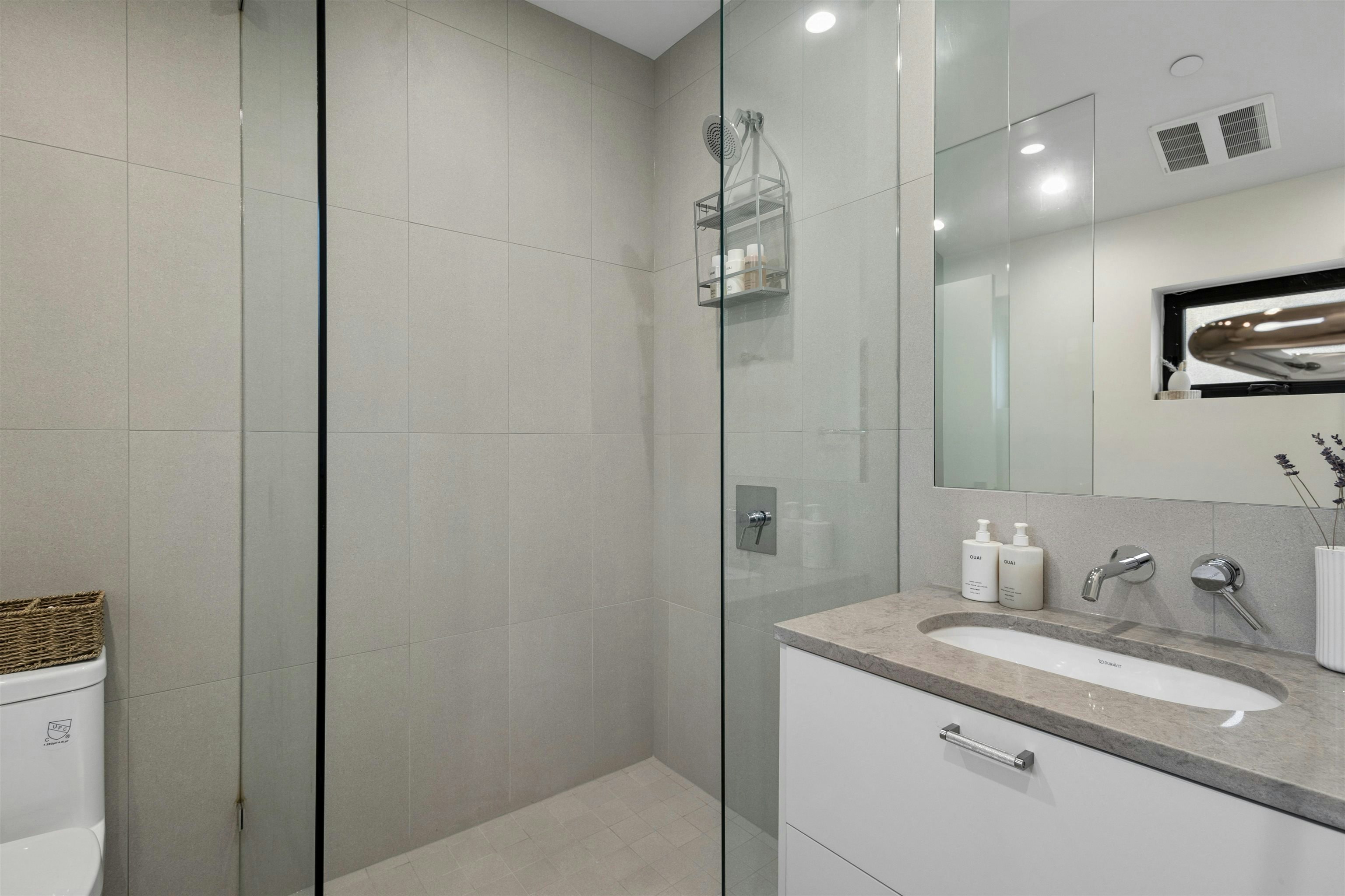 1014 E 16th Avenue, Vancouver, BC, V5T 2W1 - 34