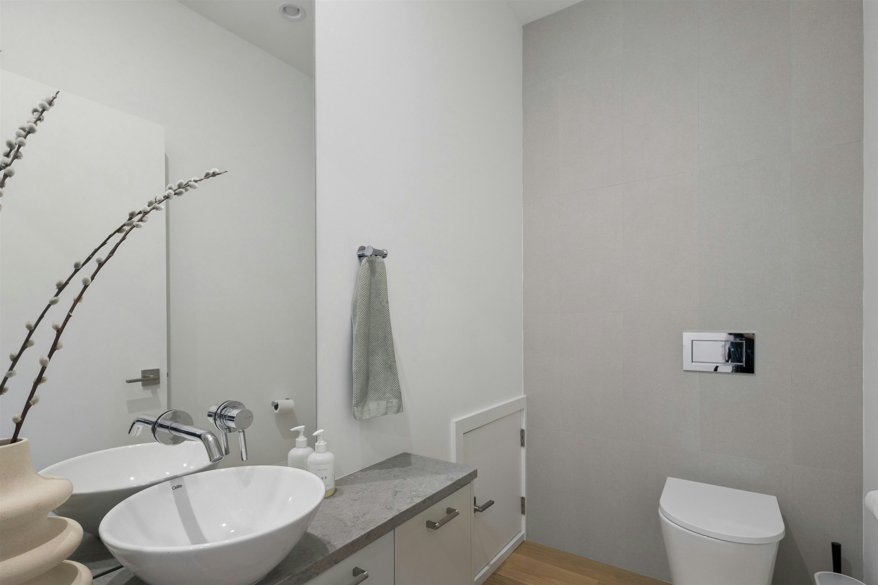 1014 E 16th Avenue, Vancouver, BC, V5T 2W1 - 16