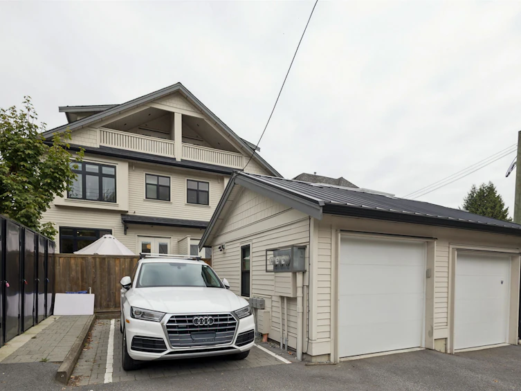 1014 E 16th Avenue, Vancouver, BC, V5T 2W1 - 37