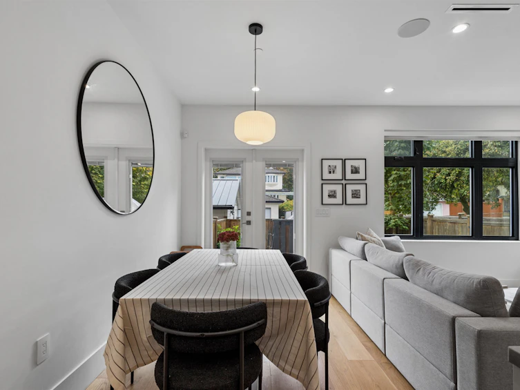 1014 E 16th Avenue, Vancouver, BC, V5T 2W1 - 14