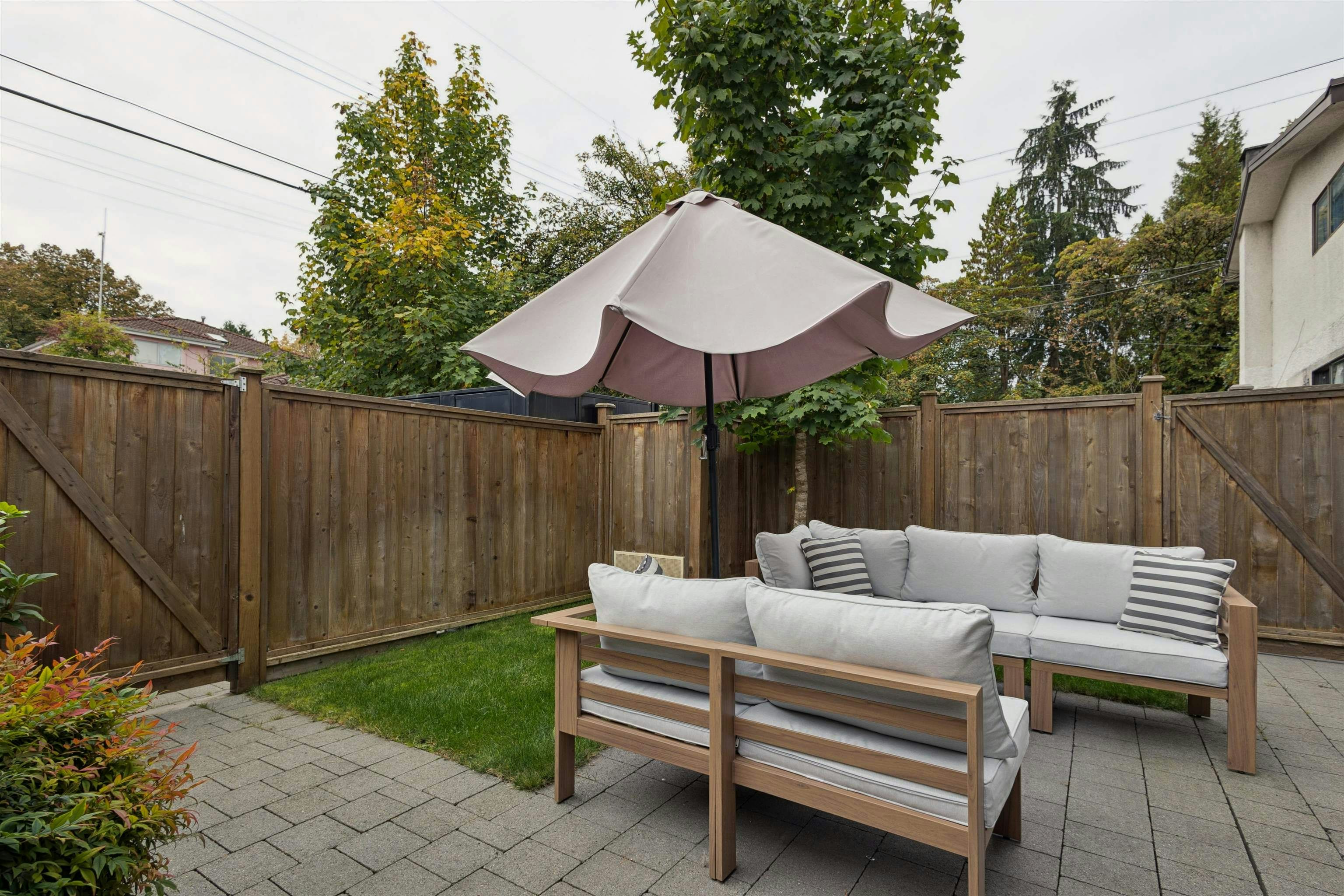 1014 E 16th Avenue, Vancouver, BC, V5T 2W1 - 17