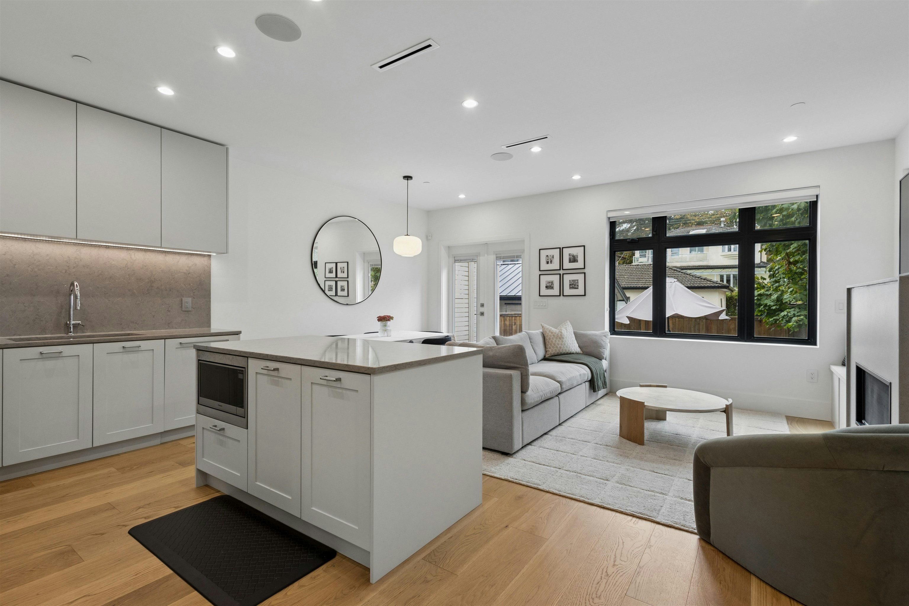 1014 E 16th Avenue, Vancouver, BC, V5T 2W1
