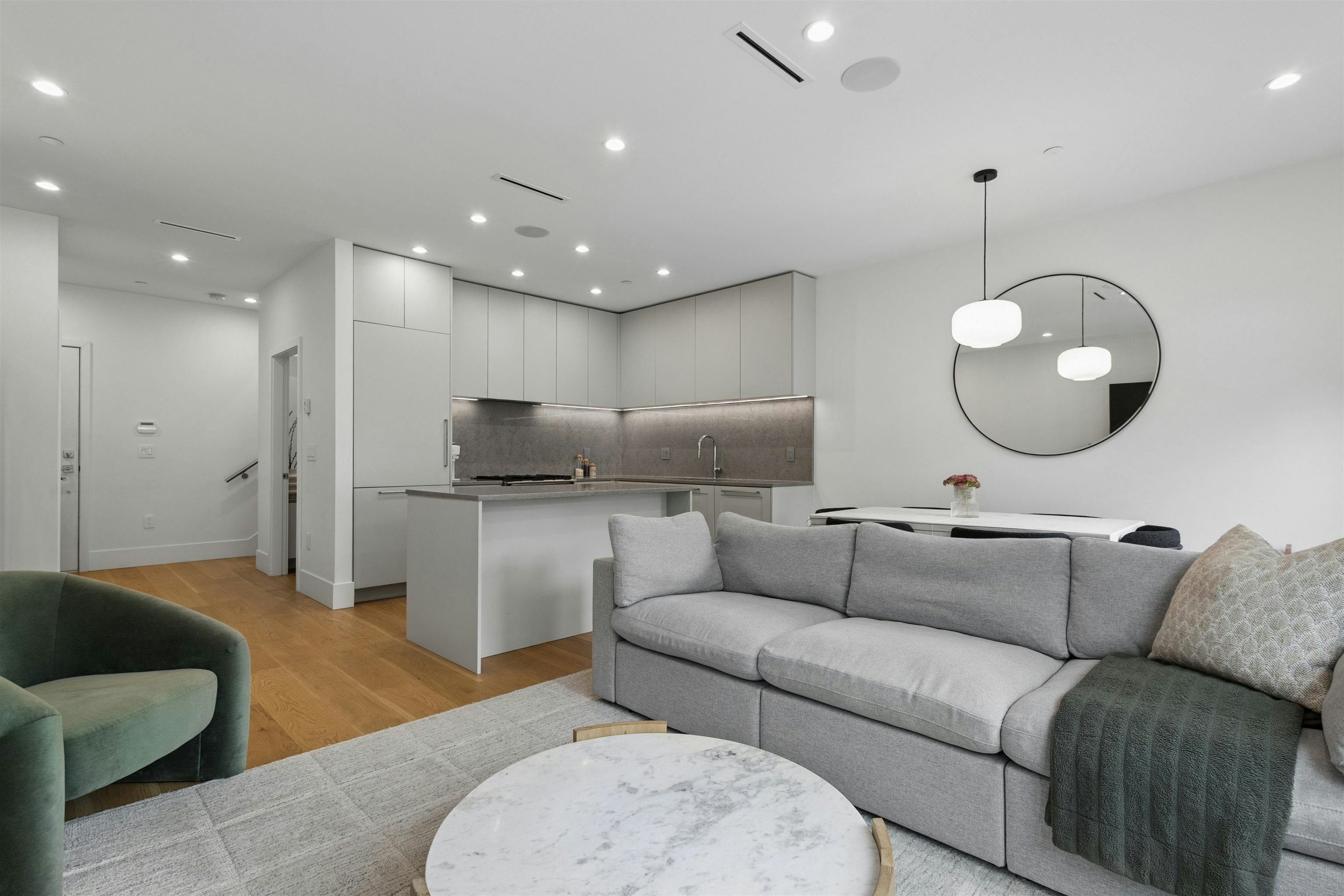 1014 E 16th Avenue, Vancouver, BC, V5T 2W1 - 12