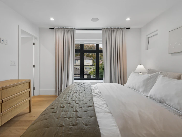 1014 E 16th Avenue, Vancouver, BC, V5T 2W1 - 22