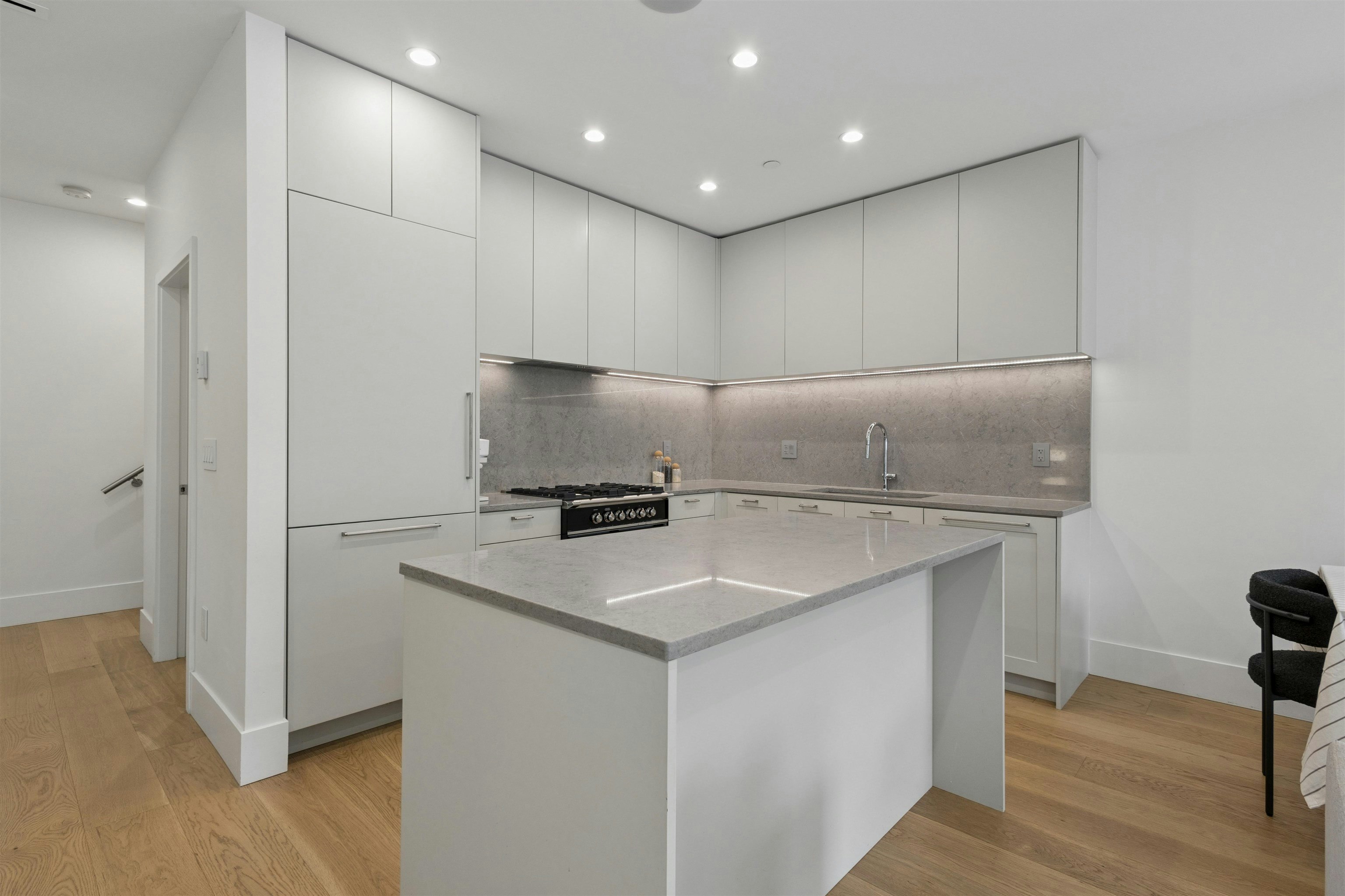 1014 E 16th Avenue - 3