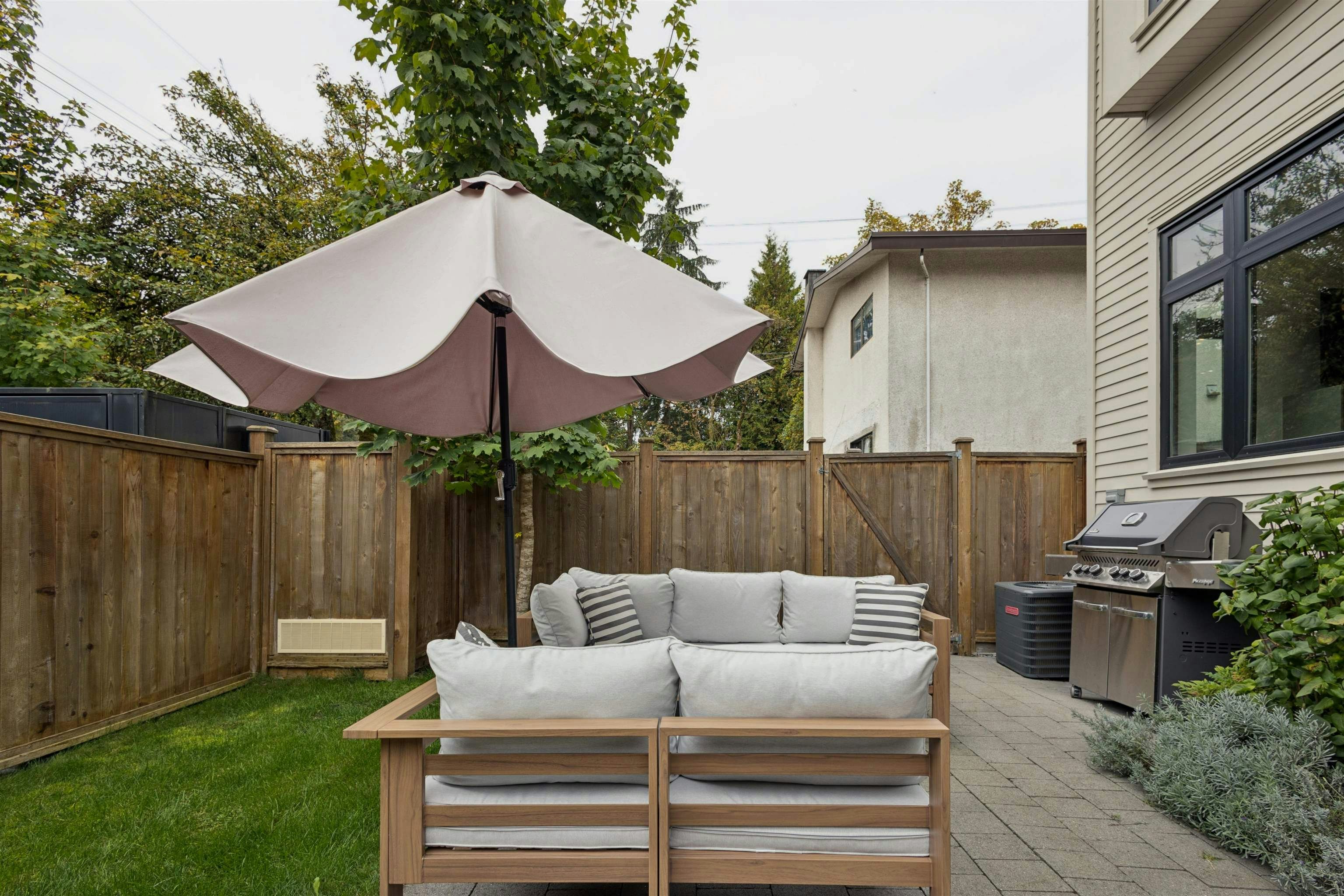 1014 E 16th Avenue, Vancouver, BC, V5T 2W1 - 18