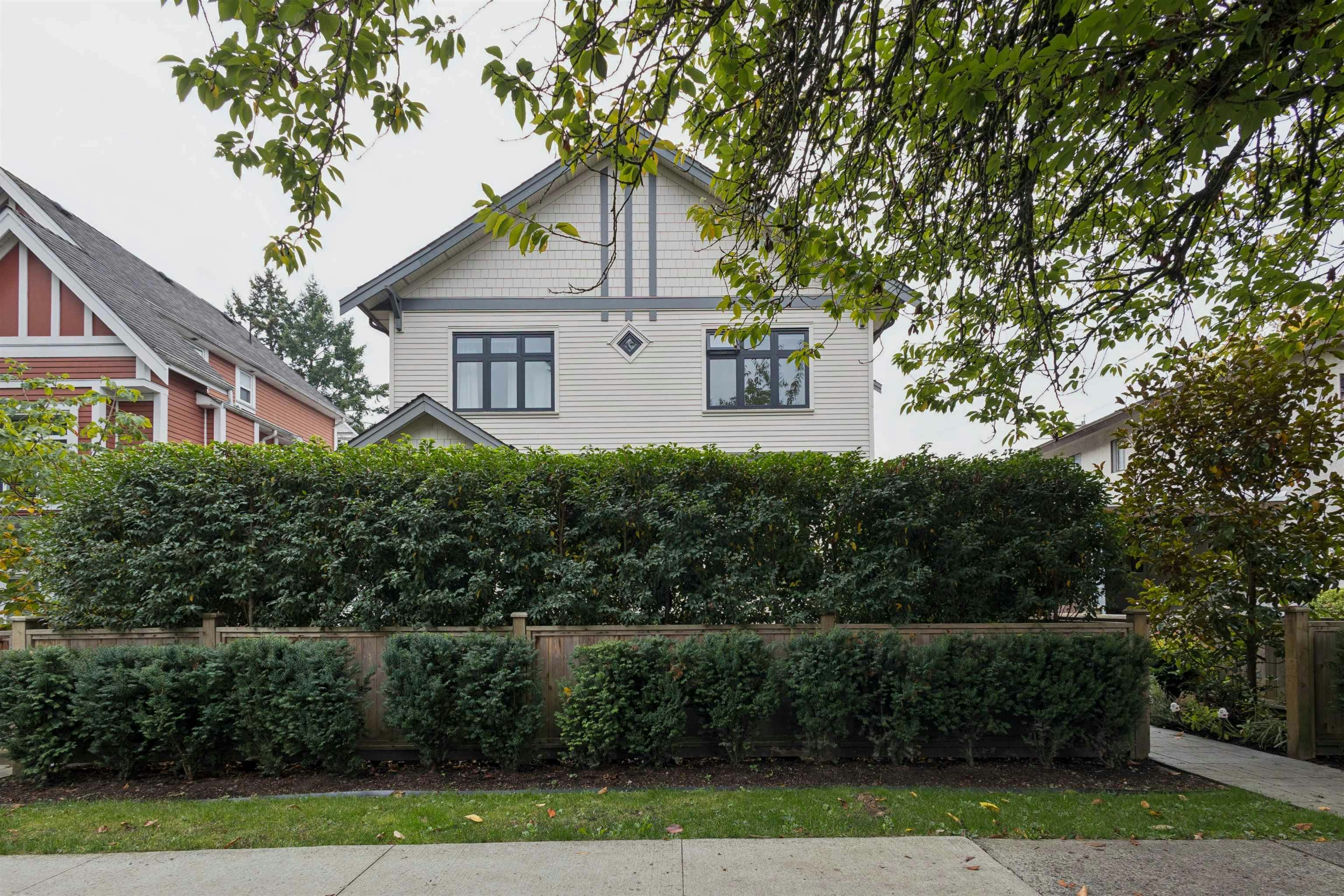 1014 E 16th Avenue, Vancouver, BC, V5T 2W1 - 38