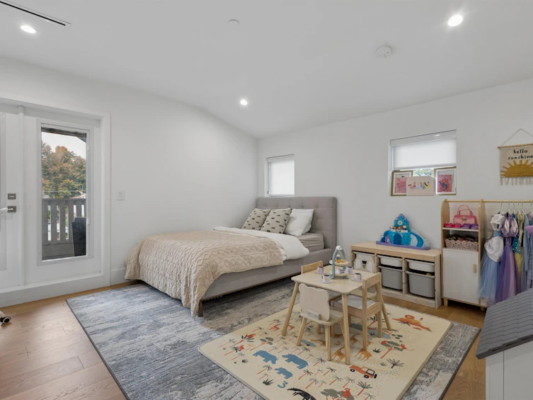 1014 E 16th Avenue, Vancouver, BC, V5T 2W1 - 31