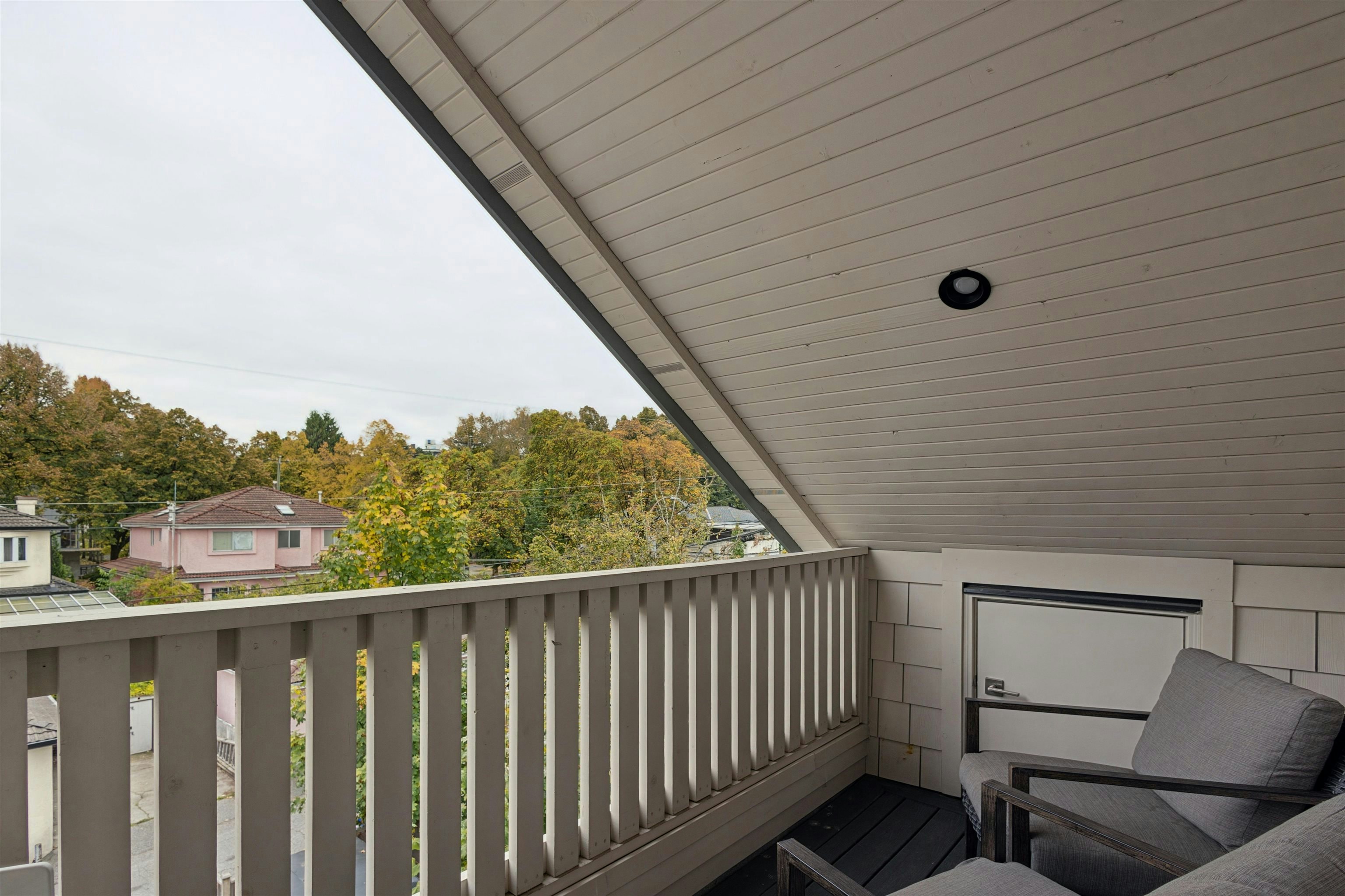 1014 E 16th Avenue, Vancouver, BC, V5T 2W1 - 35