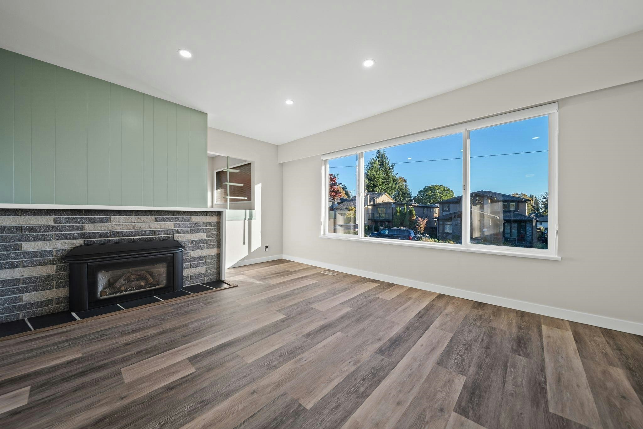 338 W 21st Street - 3