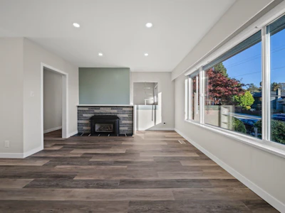 338 W 21st Street - 4