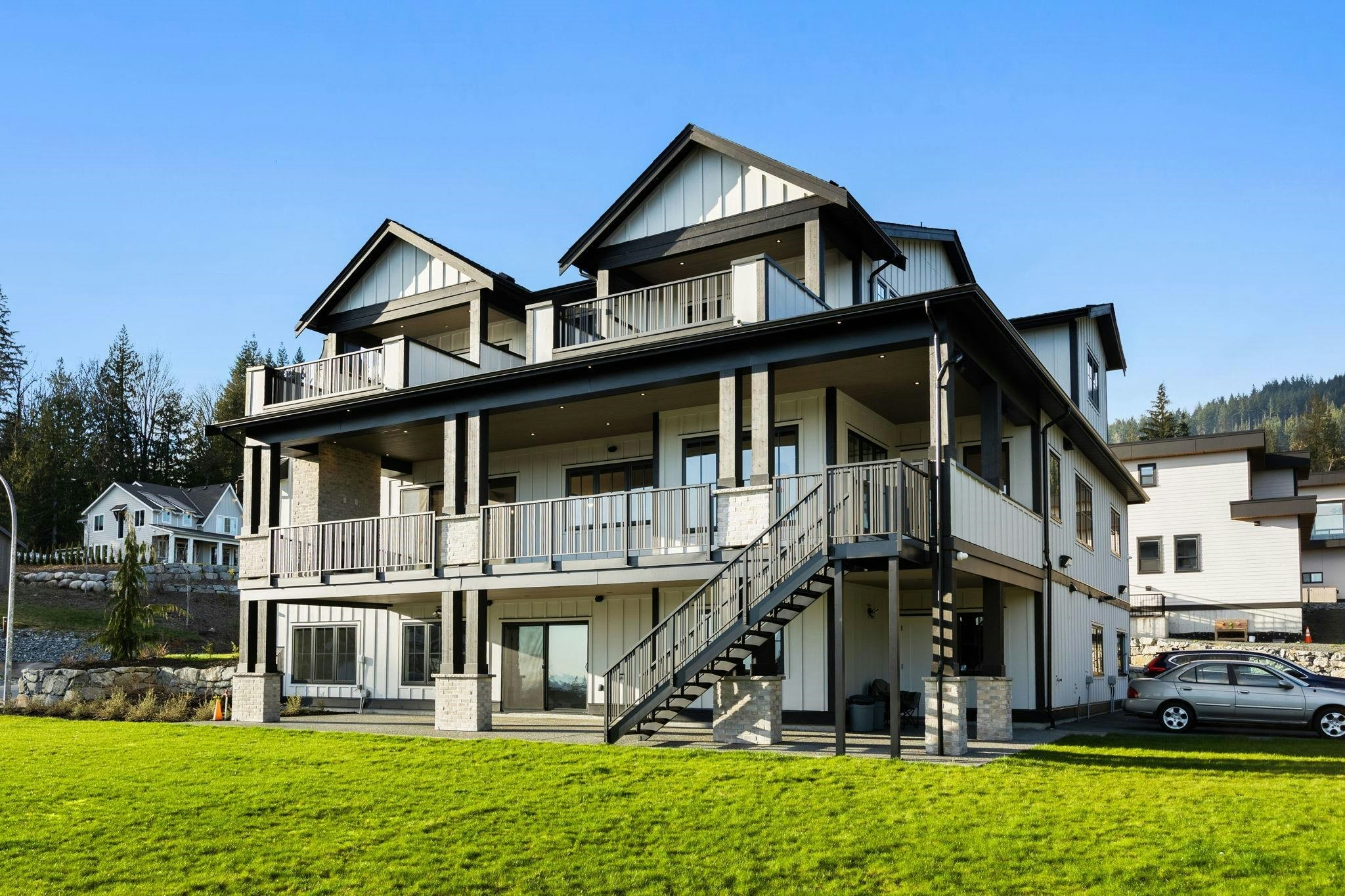 9700 Gough Terrace, Mission, BC, V2V 7E5 - 2