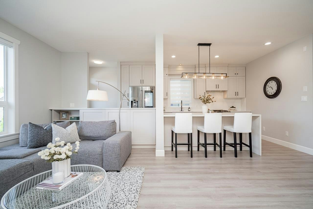 21149 79a Avenue, Langley, BC, V2Y 0H3