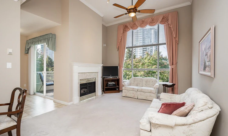 411-3098 Guildford Way