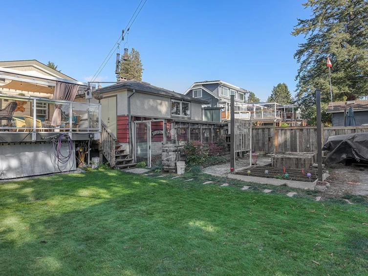 535 E Keith Road, North Vancouver, BC, V7L 1W3 - 26