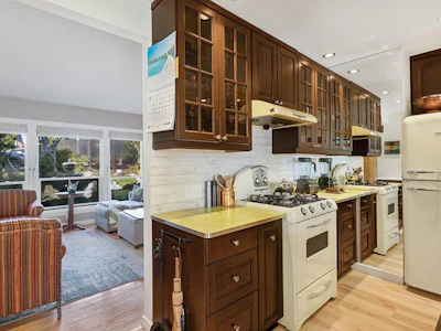 535 E Keith Road - 5
