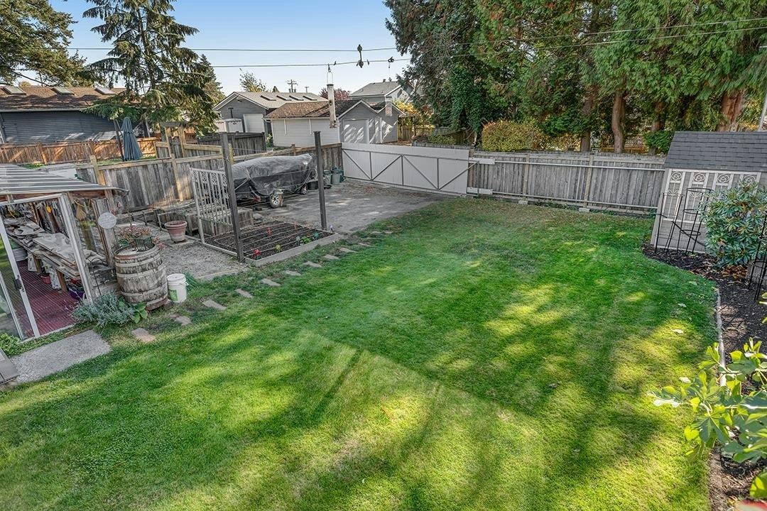 535 E Keith Road, North Vancouver, BC, V7L 1W3 - 24