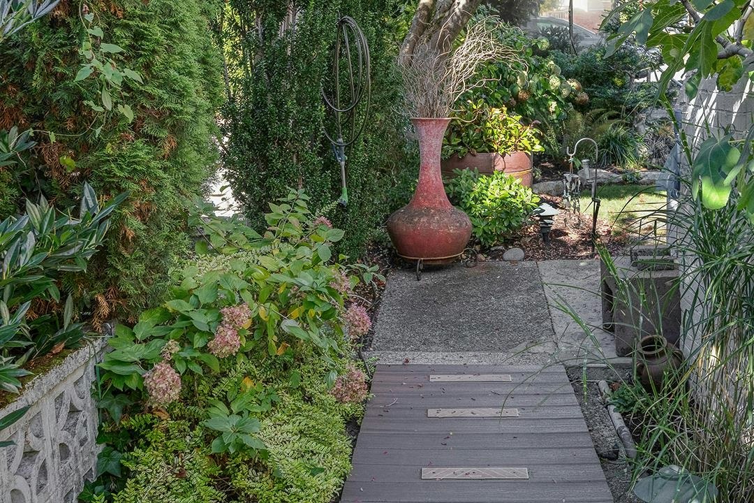 535 E Keith Road, North Vancouver, BC, V7L 1W3 - 29