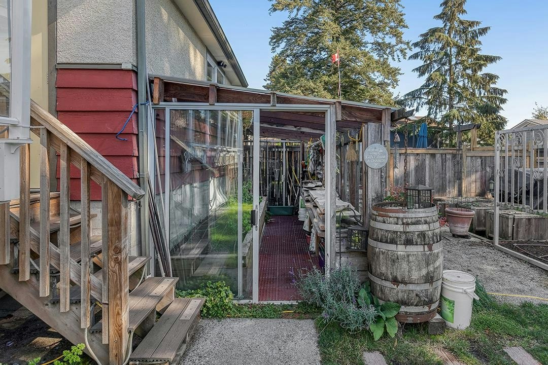 535 E Keith Road, North Vancouver, BC, V7L 1W3 - 27