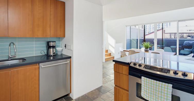 9-1934 Barclay Street, Vancouver, BC, V6G 1L3 - 5