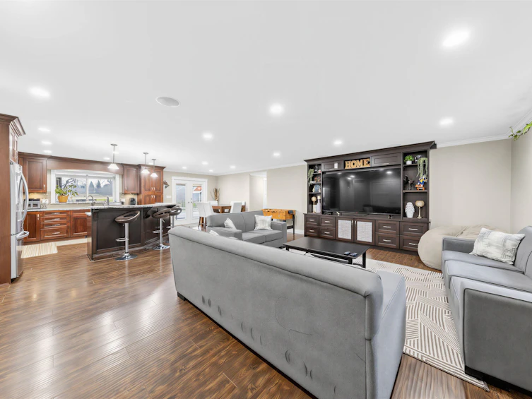 21298 36 Avenue, Langley, BC, V3A 8N6 - 21
