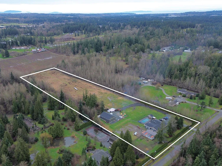 21298 36 Avenue, Langley, BC, V3A 8N6
