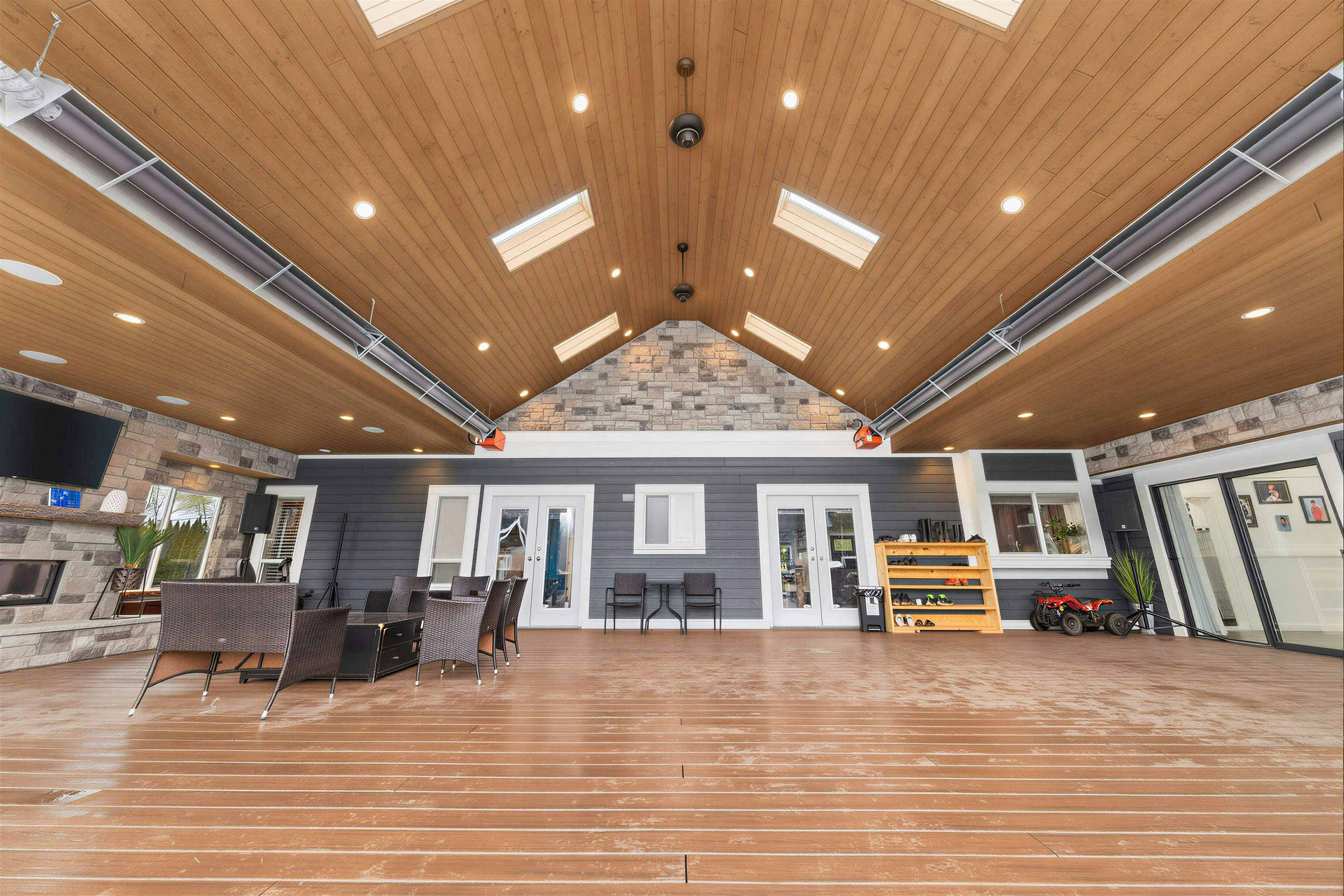 21298 36 Avenue, Langley, BC, V3A 8N6 - 14