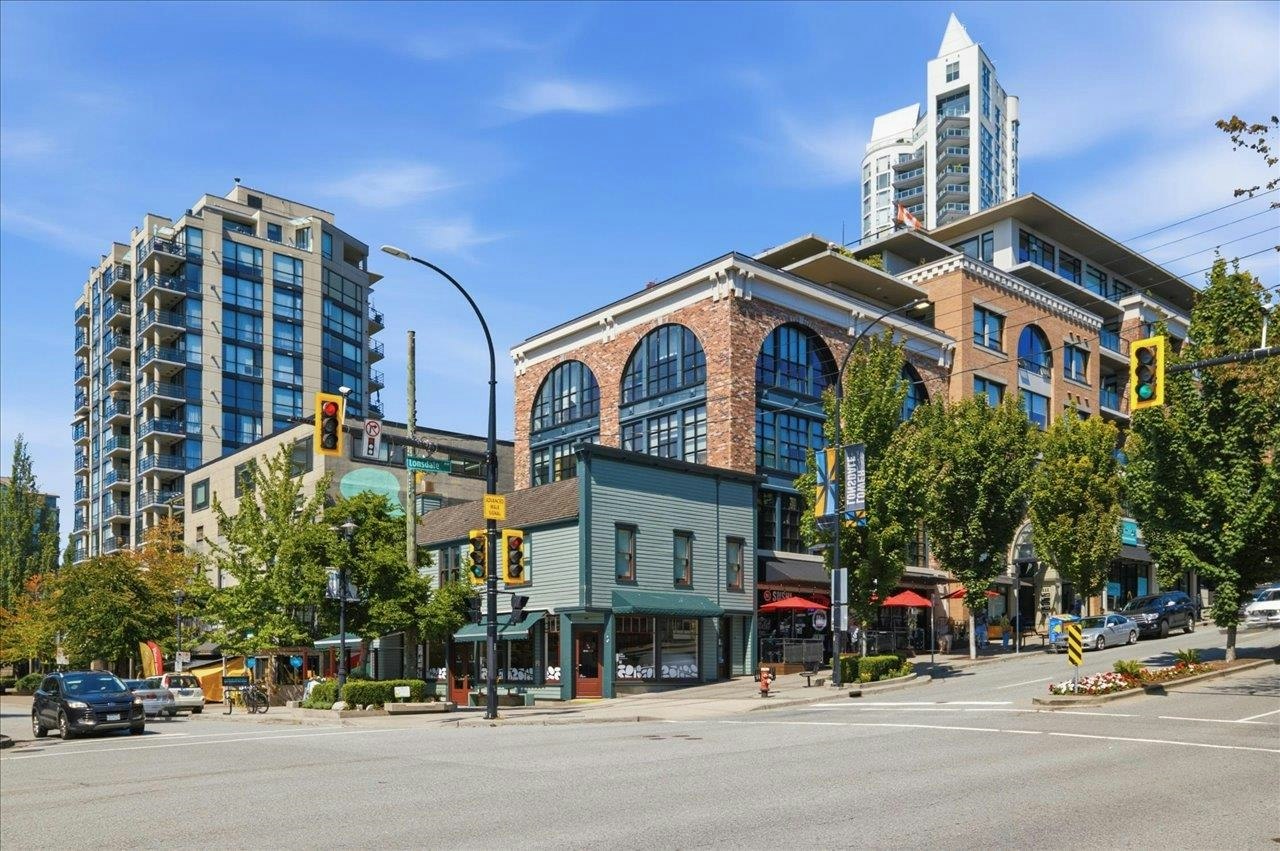 PH2-124 W 1st Street, North Vancouver, BC, V7M 3N3 - 24