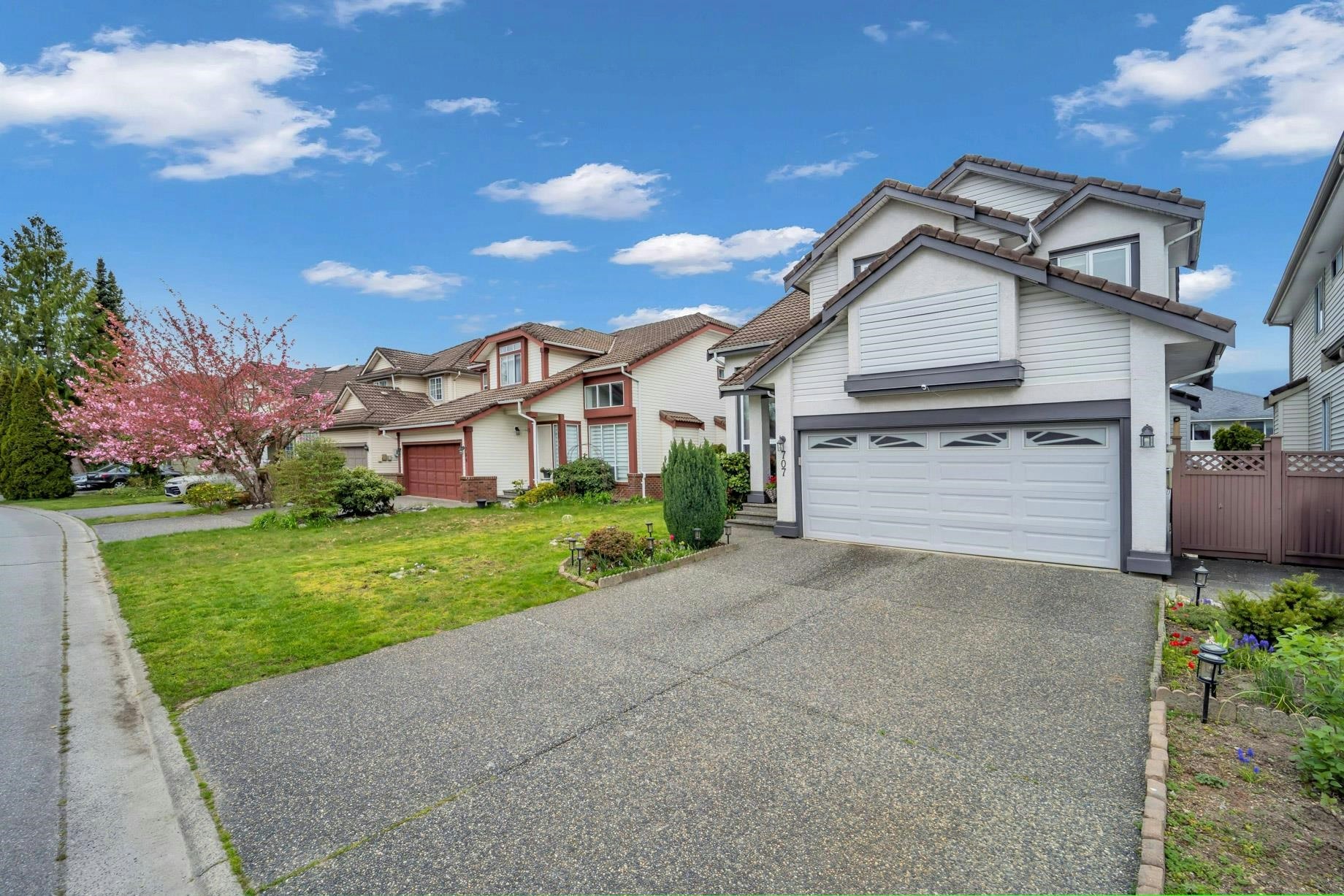 707 Omineca Avenue, Port Coquitlam, BC, V3B 7N9 - 3