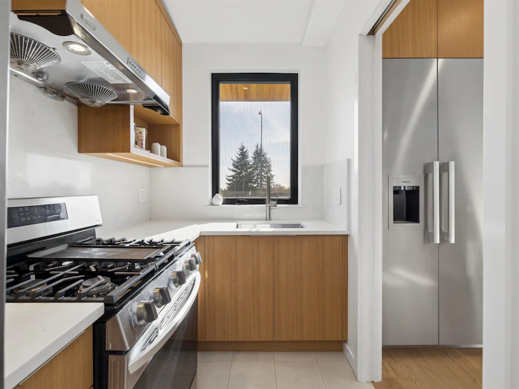 366 W 25th Street, North Vancouver, BC, V7N 2G1 - 16