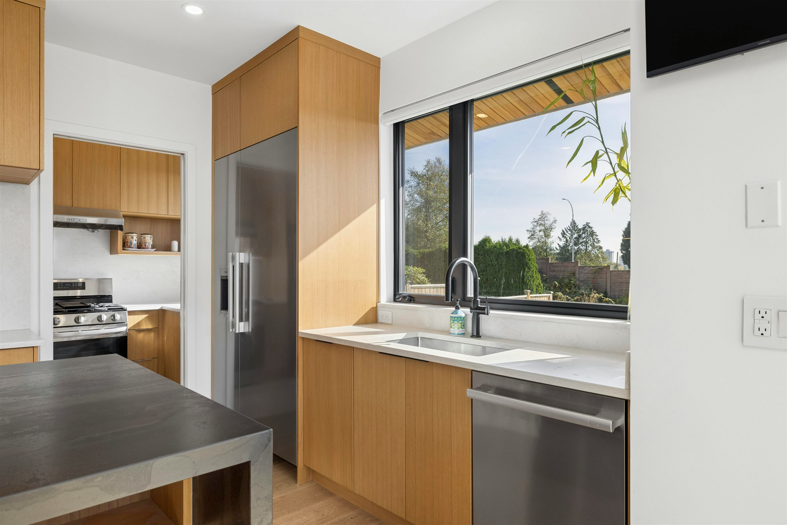 366 W 25th Street, North Vancouver, BC, V7N 2G1 - 17
