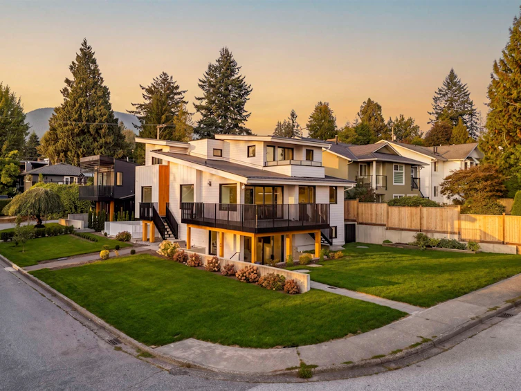 366 W 25th Street, North Vancouver, BC, V7N 2G1 - 36