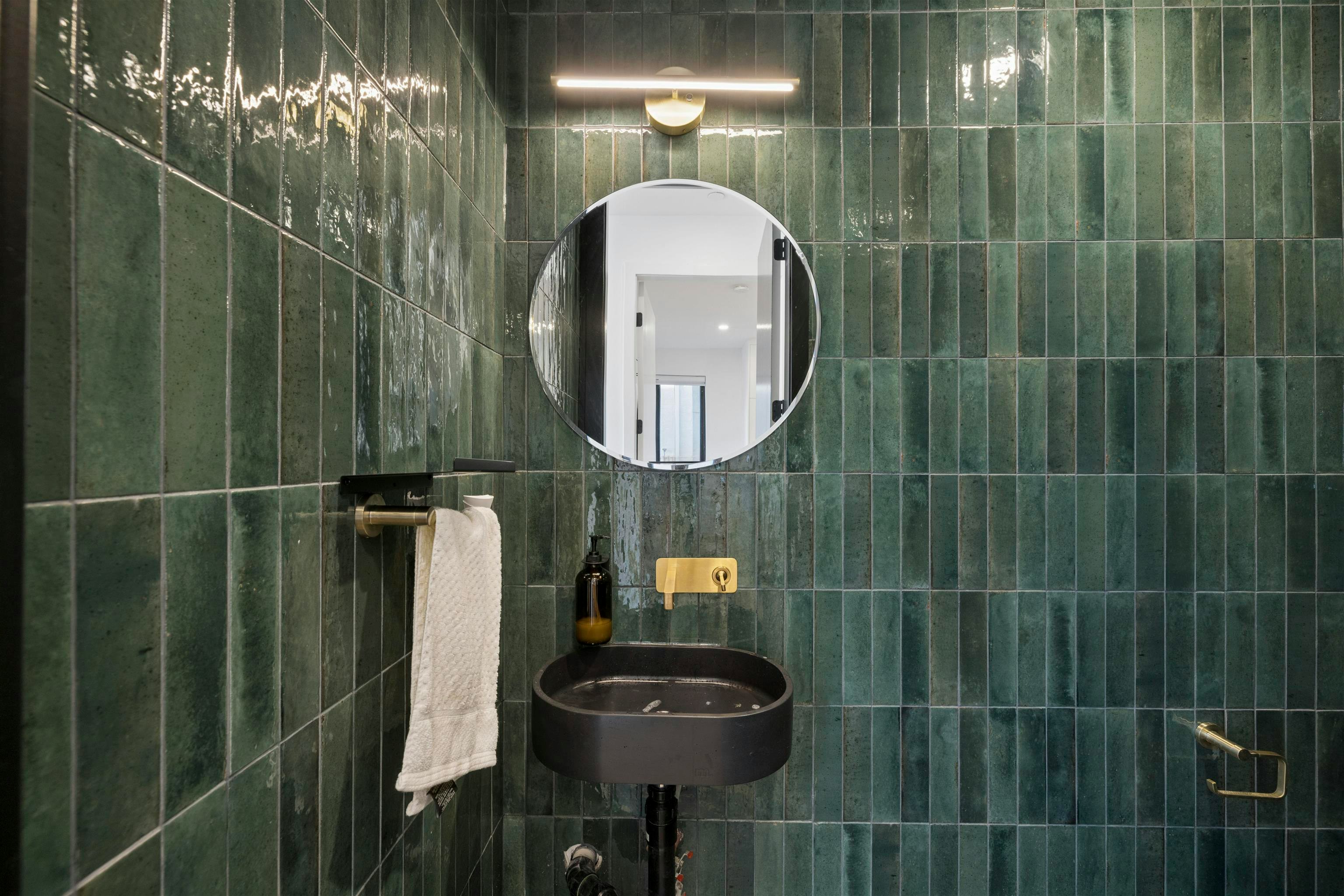 366 W 25th Street, North Vancouver, BC, V7N 2G1 - 30