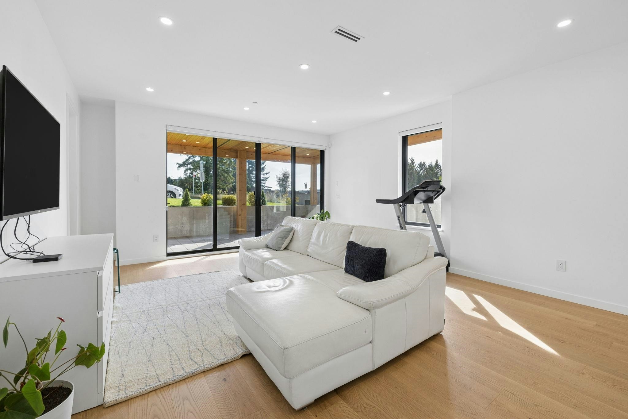366 W 25th Street, North Vancouver, BC, V7N 2G1 - 31