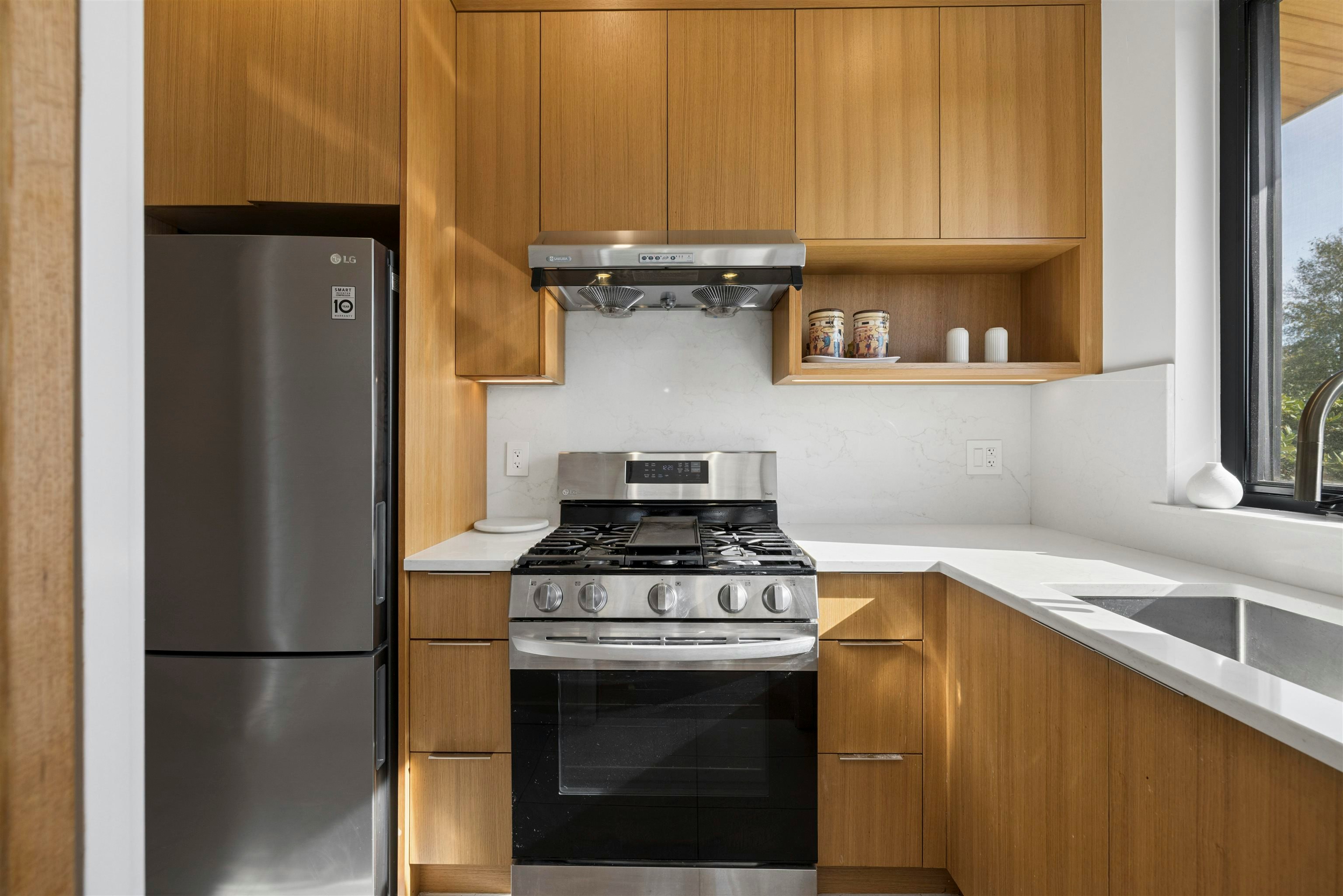 366 W 25th Street, North Vancouver, BC, V7N 2G1 - 15