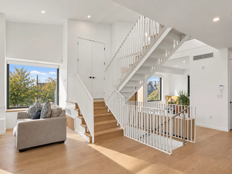 366 W 25th Street, North Vancouver, BC, V7N 2G1 - 6