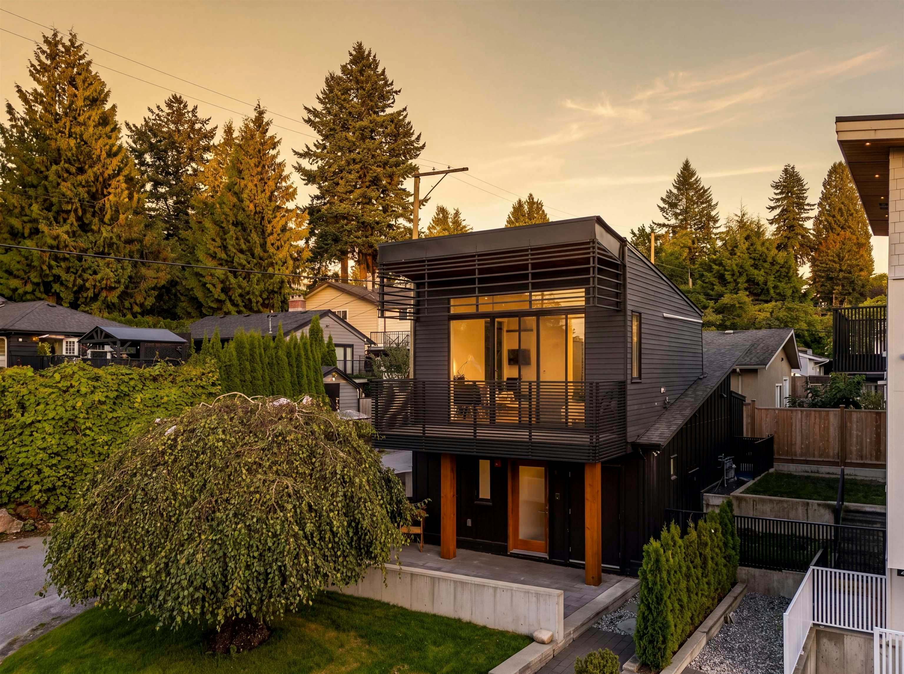 366 W 25th Street, North Vancouver, BC, V7N 2G1 - 40