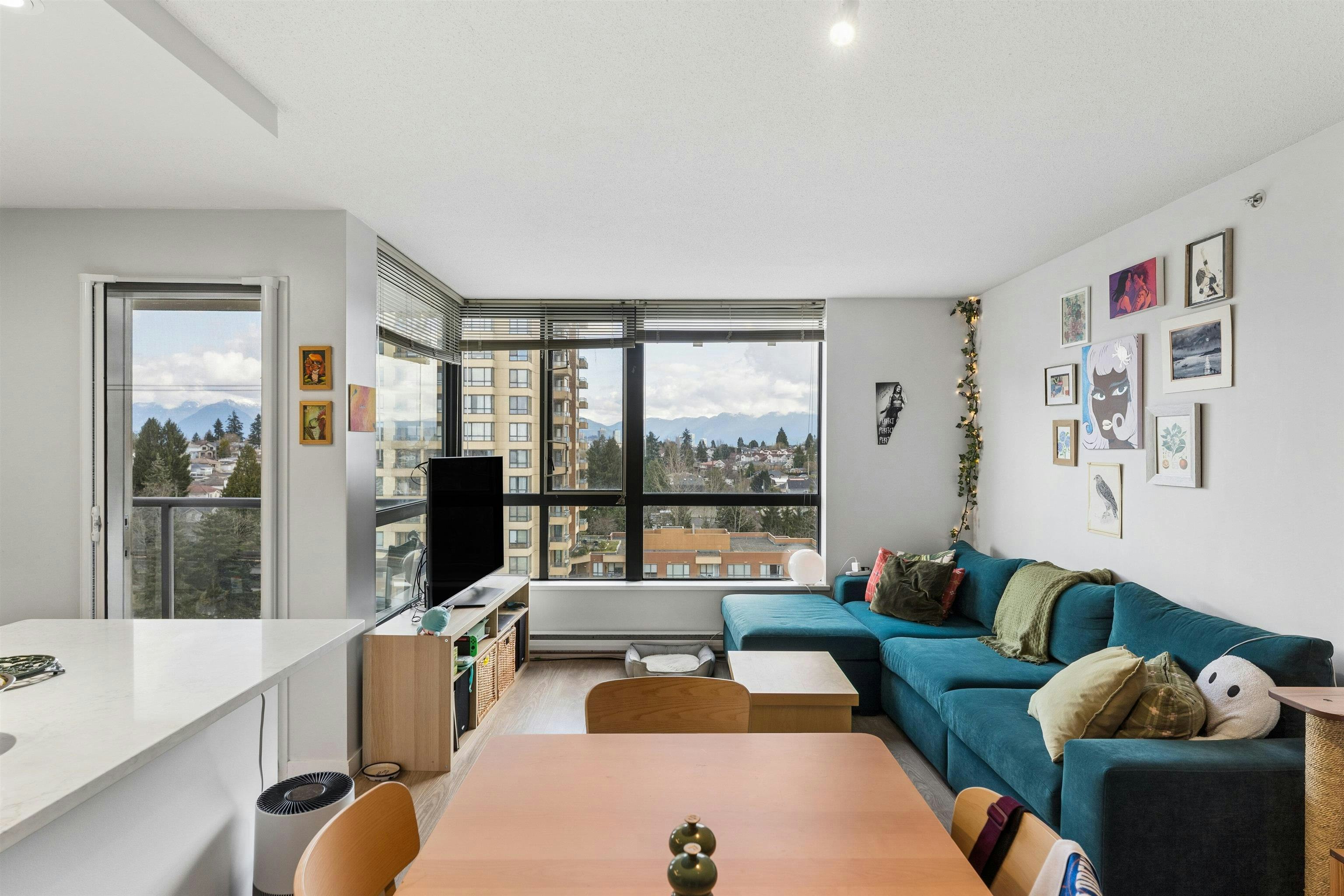 1209-3588 Crowley Drive, Vancouver, BC, V5R 6H3 - 4