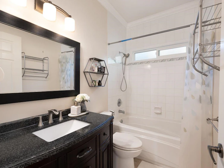 122 Blackberry Drive, Port Moody, BC, V3H 5B4 - 16