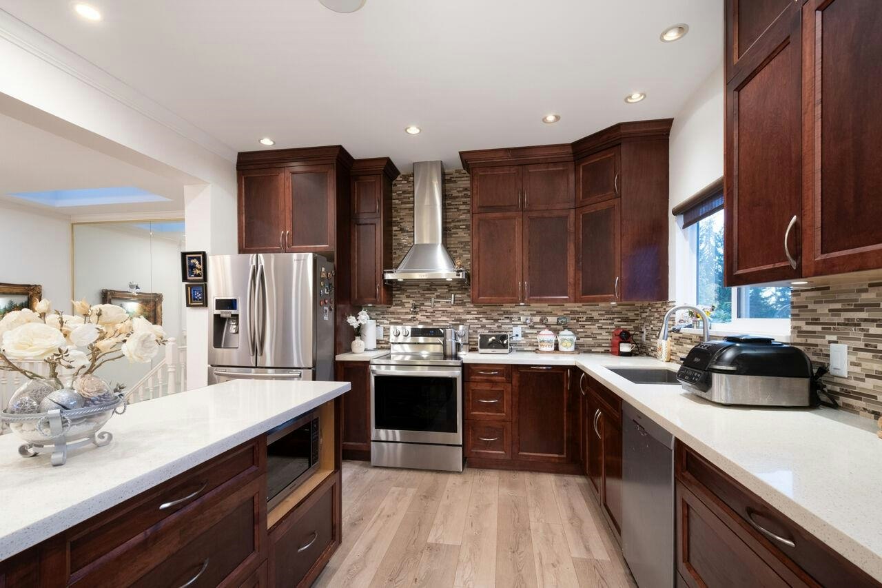 122 Blackberry Drive, Port Moody, BC, V3H 5B4 - 10
