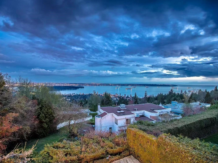1560 Chippendale Court, West Vancouver, BC, V7S 3G6 - 40