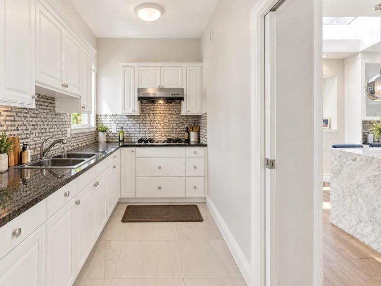 1560 Chippendale Court, West Vancouver, BC, V7S 3G6 - 22