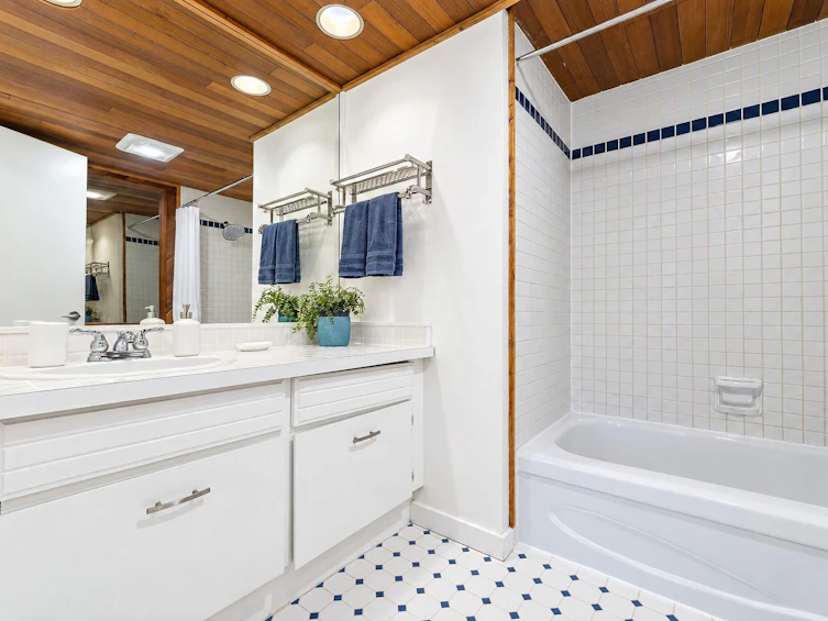 312-2320 Trinity Street, Vancouver, BC, V5L 4W7 - 18