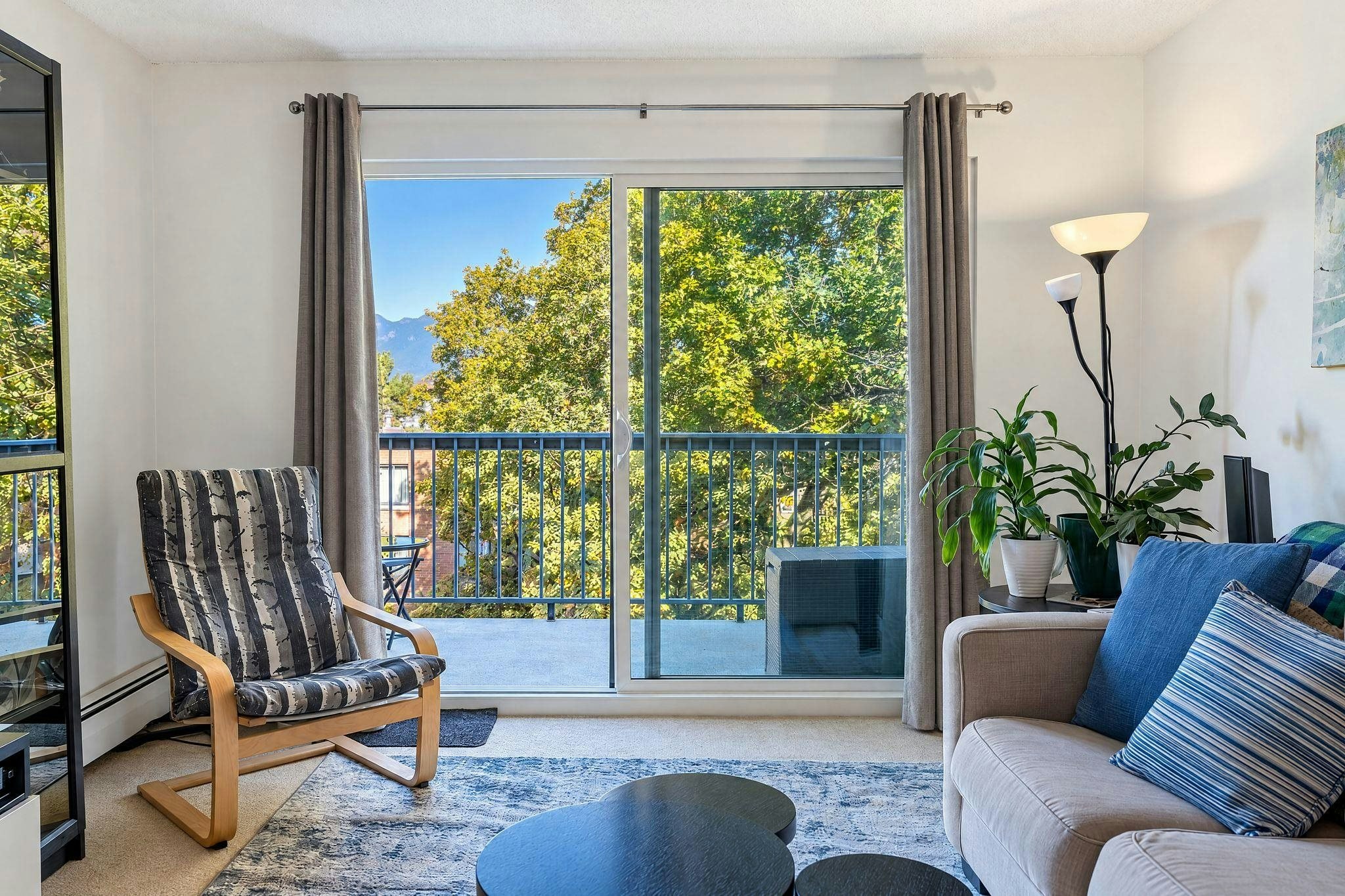 312-2320 Trinity Street - 5